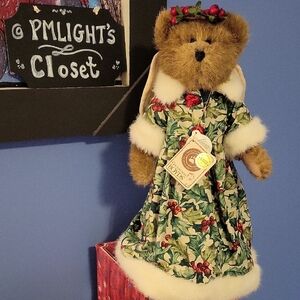 The Boyds Collection Angel Tree Topper Holly Berry Brown Cream Green Red